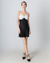 Robe Mini en Soie avec Nœud Contrasté Noir